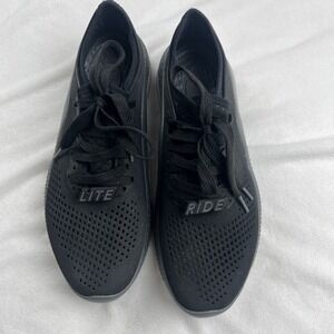 Crocs LiteRide 360 Pacer Lace-Up Low Top Athletic Sneaker, Black/Gray W 9